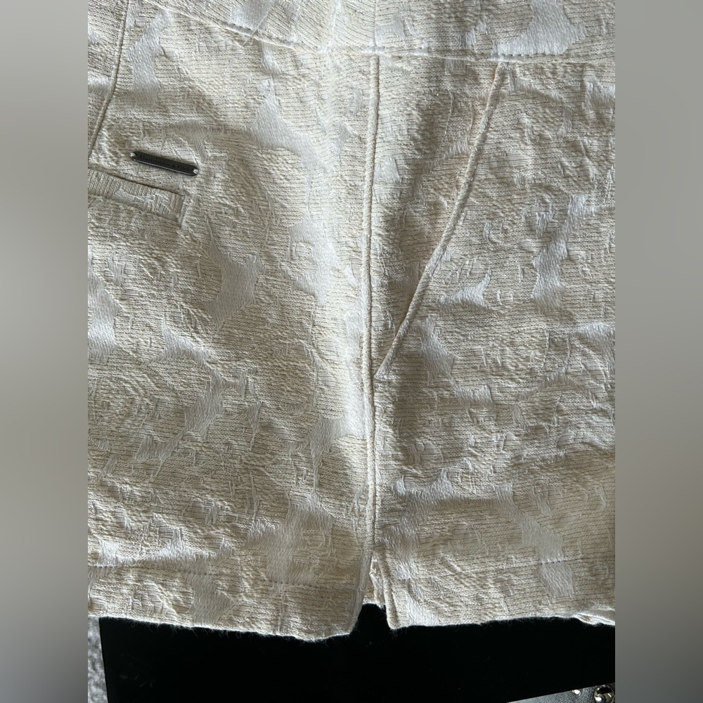 Abercrombie & Fitch Gold Tone Metallic Thread Floral Pattern Shorts Size… - Picture 7 of 9